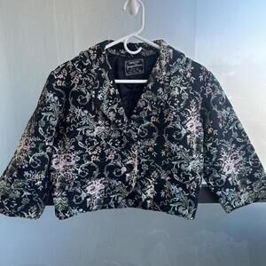 Vintage jacquard woven floral cropped tapestry button up jacket.